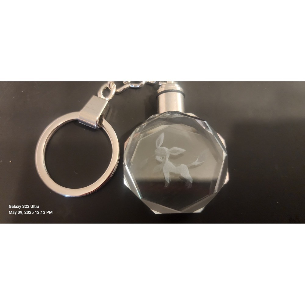 Pokemon Glaceon Crystal‎ Keychain LED Light Up Keyring Anime Charm Gift